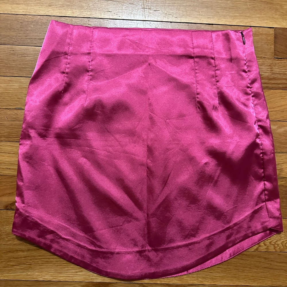 Voll Style Fuchsia Satin Skirt